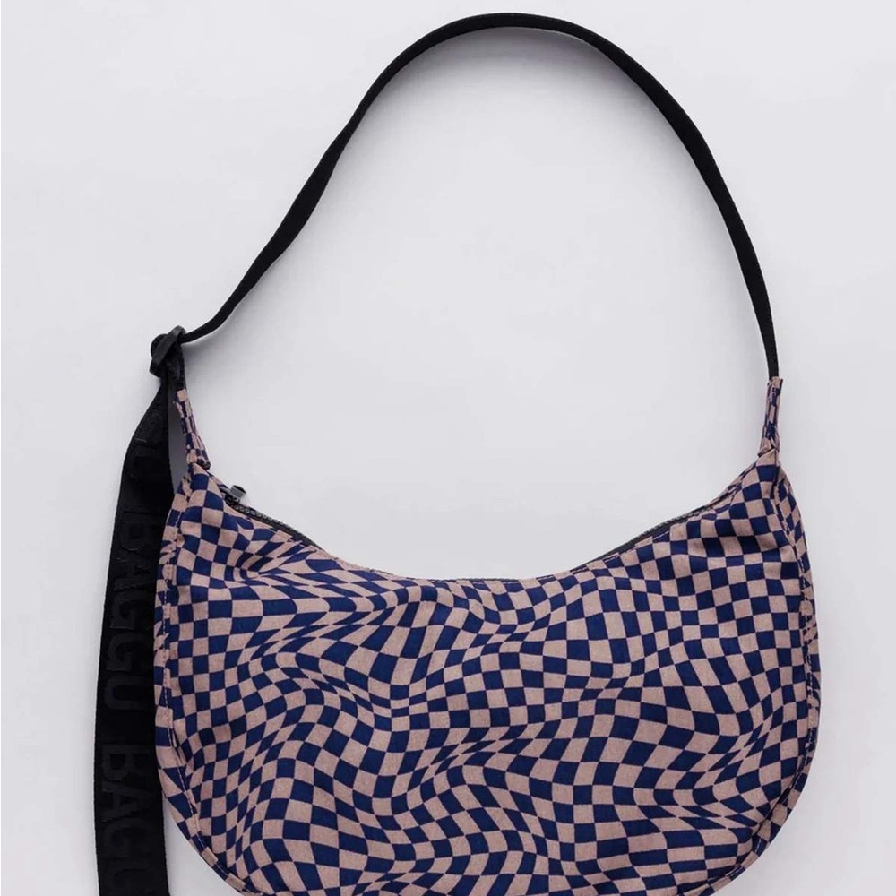 ‼️ISO‼️ BAGGU trippy checker medium crescent